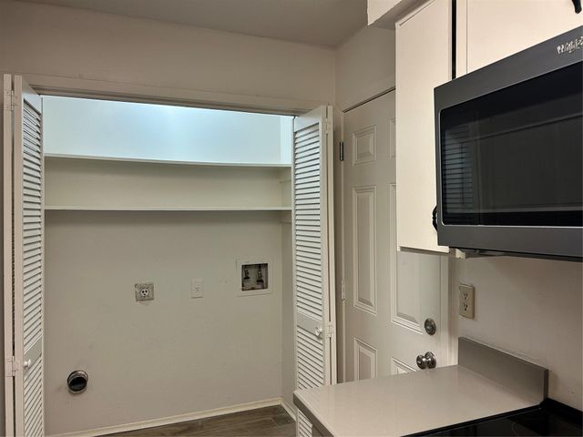 8038 Sands Point B, Houston, TX 77036