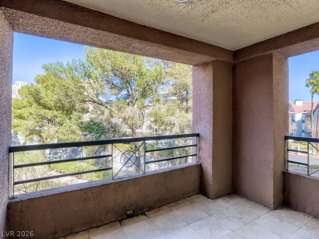 260 East Flamingo Road 220, Las Vegas, NV 89169
