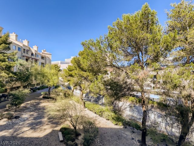 260 East Flamingo Road 220, Las Vegas, NV 89169