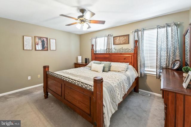 117 ROBINS RUN W, Swedesboro, NJ 08085