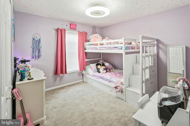 117 ROBINS RUN W, Swedesboro, NJ 08085