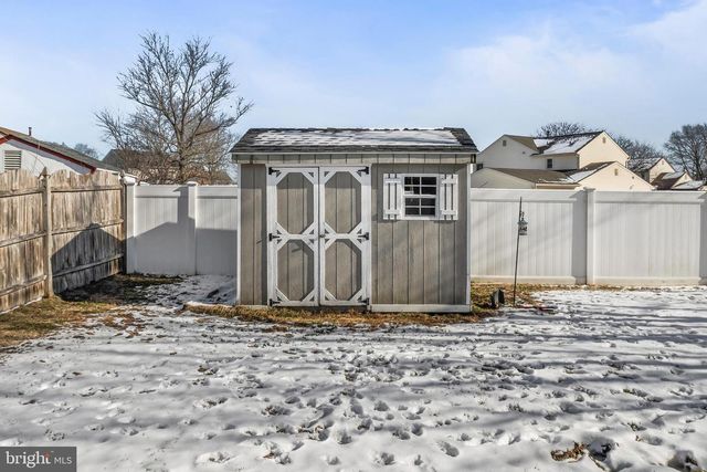 117 ROBINS RUN W, Swedesboro, NJ 08085