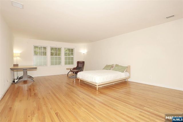 118 Demarest Lane, Montvale, NJ 07645