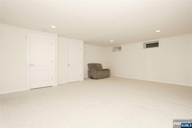 118 Demarest Lane, Montvale, NJ 07645