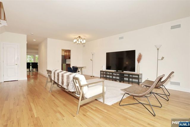 118 Demarest Lane, Montvale, NJ 07645