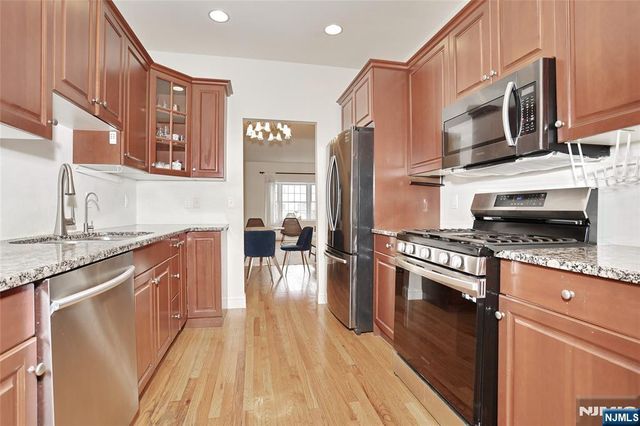 118 Demarest Lane, Montvale, NJ 07645