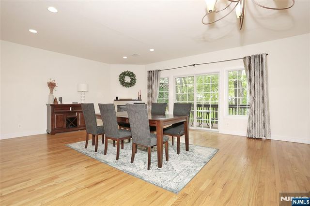 118 Demarest Lane, Montvale, NJ 07645