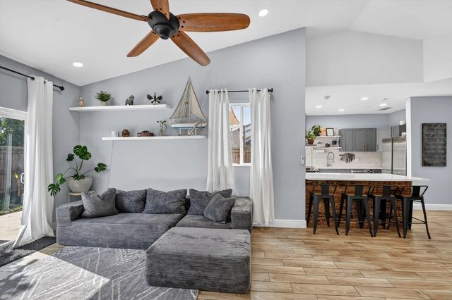 6024 Strawberry Lakes Circle, Lake Worth, FL 33463