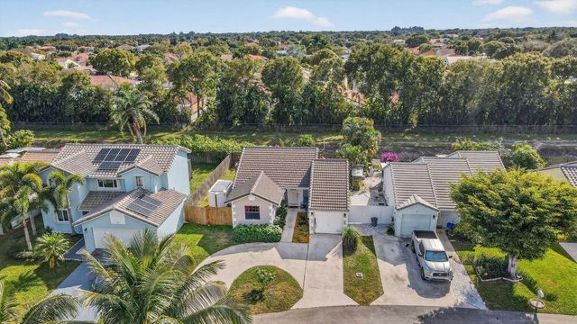 6024 Strawberry Lakes Circle, Lake Worth, FL 33463