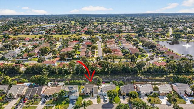 6024 Strawberry Lakes Circle, Lake Worth, FL 33463