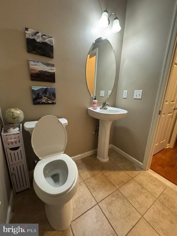 76 LILLY DR, Feasterville Trevose, PA 19053