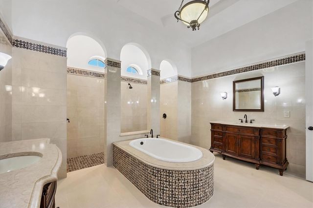 6118 FOAL CREEK DRIVE, Parrish, FL 34219