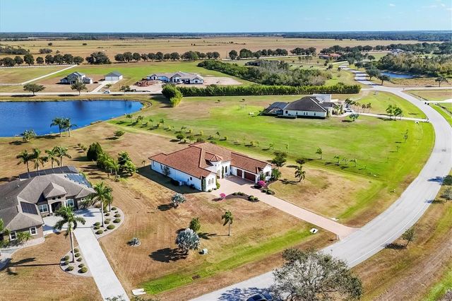 6118 FOAL CREEK DRIVE, Parrish, FL 34219