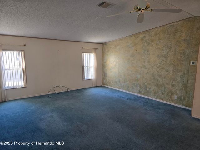 9091 Dickens Avenue, Brooksville, FL 34613