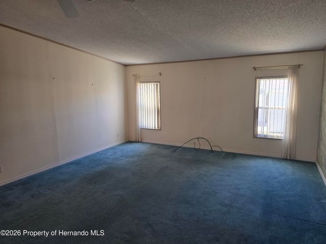 9091 Dickens Avenue, Brooksville, FL 34613