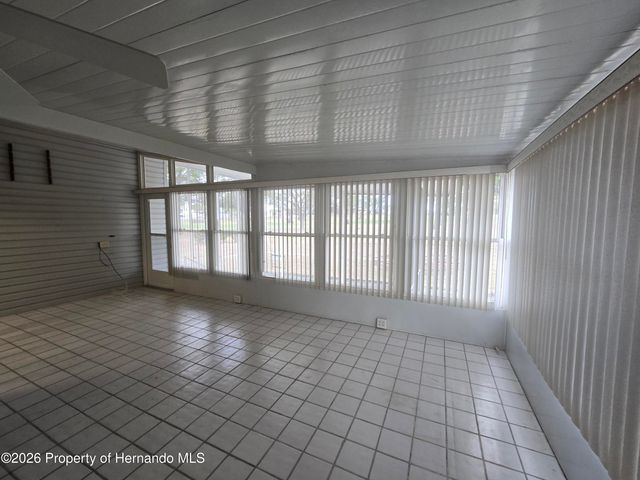 9091 Dickens Avenue, Brooksville, FL 34613