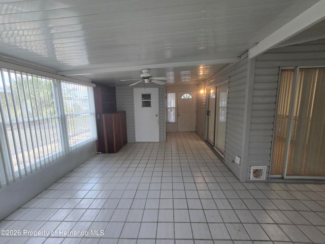 9091 Dickens Avenue, Brooksville, FL 34613