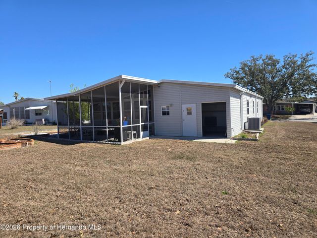 9091 Dickens Avenue, Brooksville, FL 34613