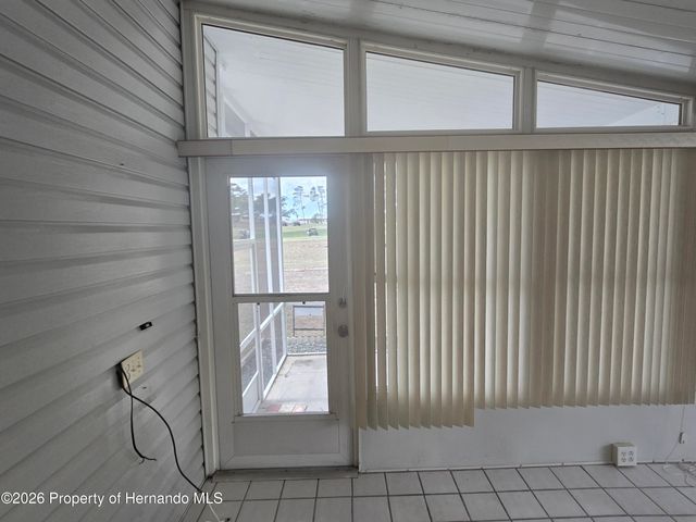 9091 Dickens Avenue, Brooksville, FL 34613