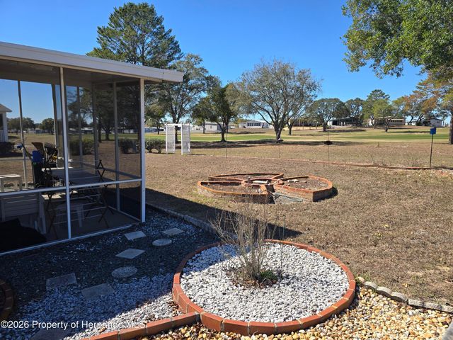 9091 Dickens Avenue, Brooksville, FL 34613