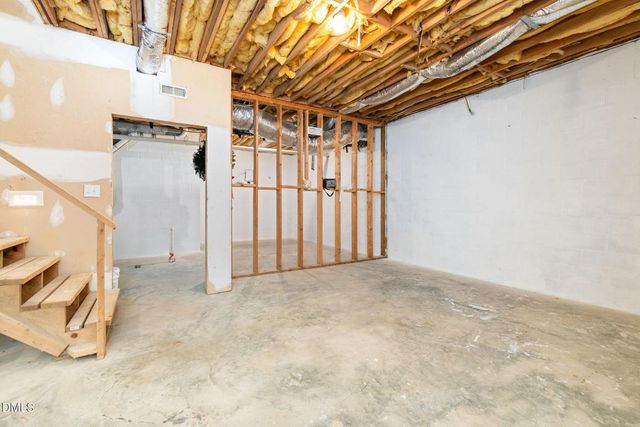 1806 Waddill Way, Henderson, NC 27536