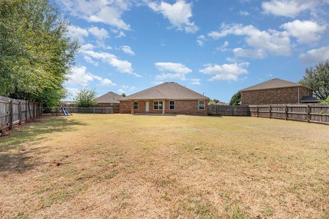 531 W Shadow Ridge Way, Mustang, OK 73064