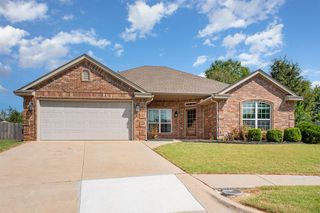531 W Shadow Ridge Way, Mustang, OK 73064