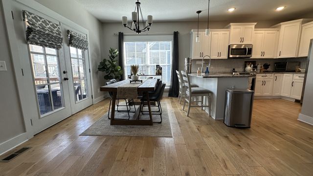 537 Dexter Dr, Clarksville, TN 37043