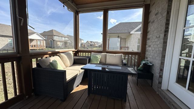 537 Dexter Dr, Clarksville, TN 37043