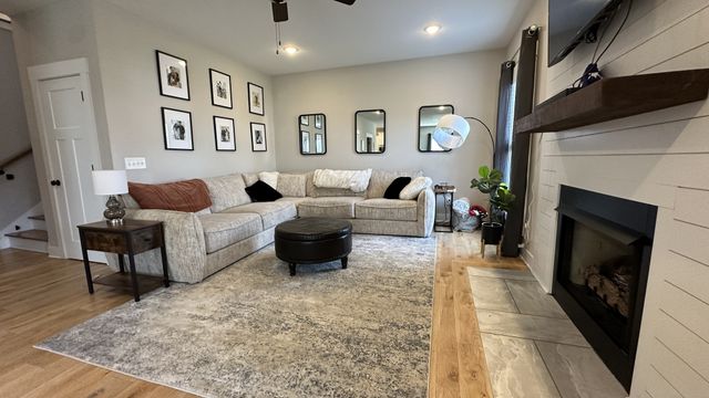 537 Dexter Dr, Clarksville, TN 37043