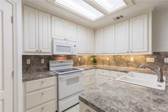 106 Sagittarius Street, Mission, TX 78572