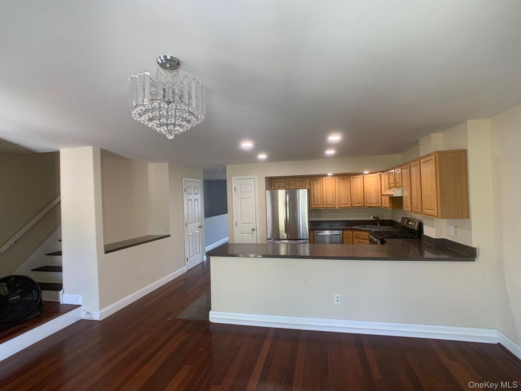 184 Beach 97th 2, Rockaway Beach, NY 11693