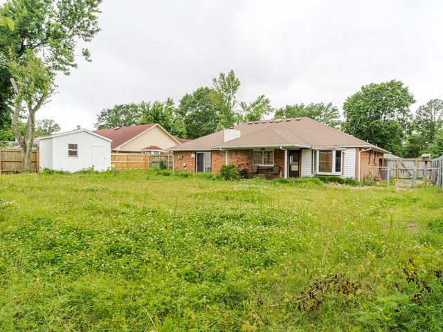 1005 N Flamingo Road, Rogers, AR 72756