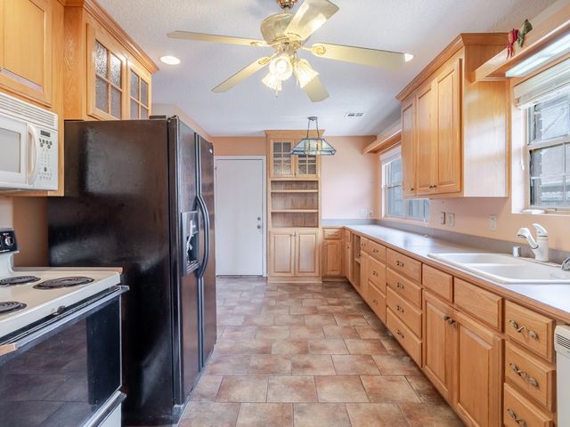 1005 N Flamingo Road, Rogers, AR 72756