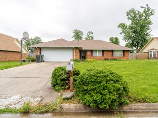 1005 N Flamingo Road, Rogers, AR 72756