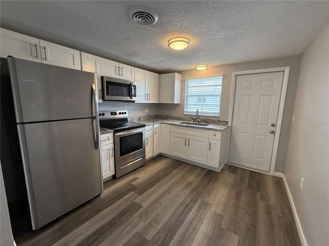 260 NIPPINO TRAIL E, Nokomis, FL 34275