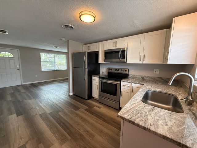 260 NIPPINO TRAIL E, Nokomis, FL 34275