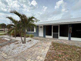260 NIPPINO TRAIL E, Nokomis, FL 34275