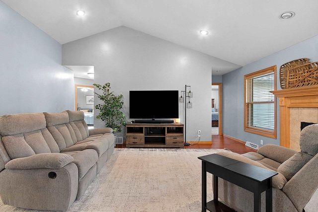 334 THOMAS WAY, Sobieski, WI 54171