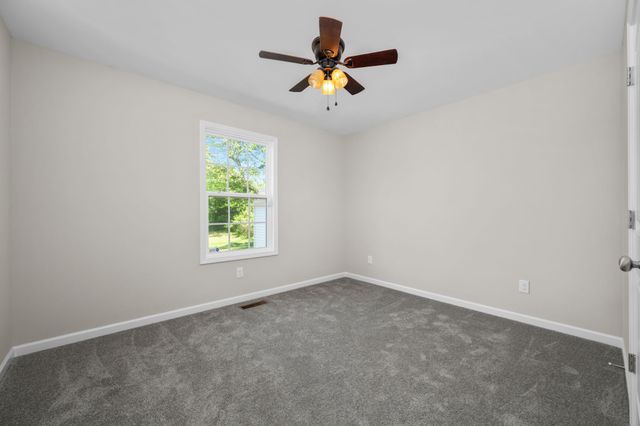 255 Walnut St, Greenbrier, TN 37073