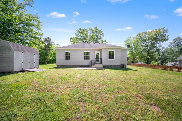 255 Walnut St, Greenbrier, TN 37073