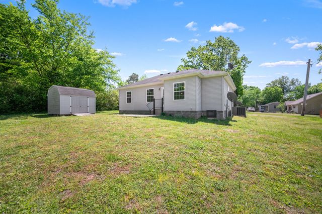 255 Walnut St, Greenbrier, TN 37073