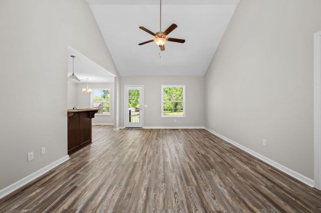255 Walnut St, Greenbrier, TN 37073