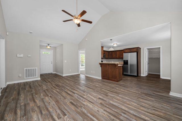 255 Walnut St, Greenbrier, TN 37073