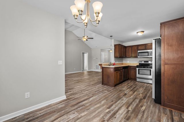255 Walnut St, Greenbrier, TN 37073