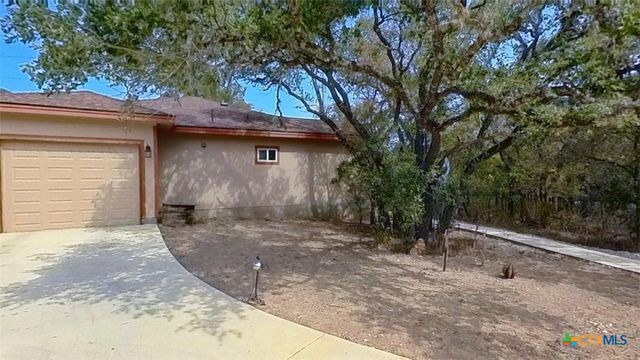111 Clydesdale Drive, San Marcos, TX 78666