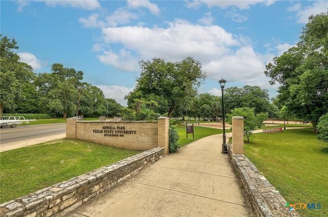 111 Clydesdale Drive, San Marcos, TX 78666