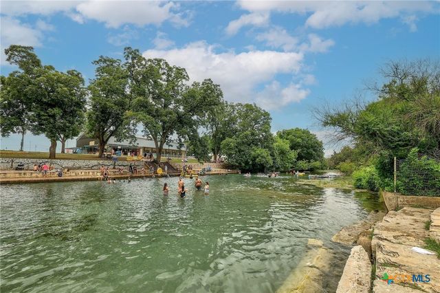 111 Clydesdale Drive, San Marcos, TX 78666