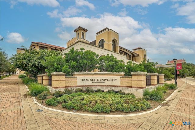 111 Clydesdale Drive, San Marcos, TX 78666