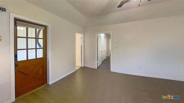 111 Clydesdale Drive, San Marcos, TX 78666